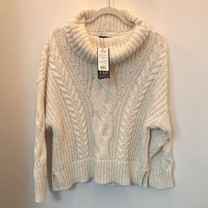 FDJ Cream Cable Turtleneck Sweater